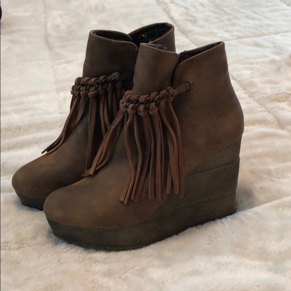 Booties - Picture 2 of 3